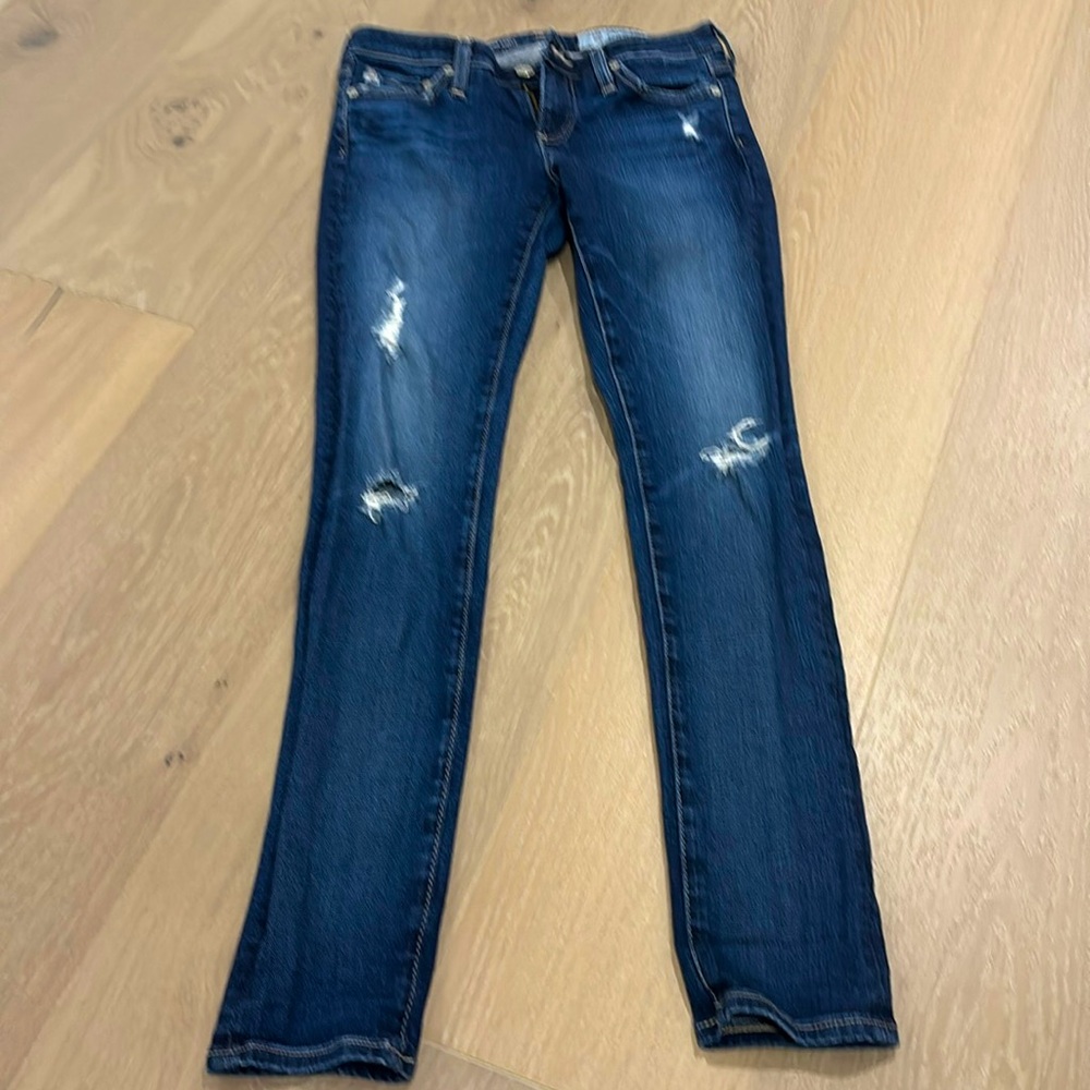 AG the legging ankle jeans - like new condition. Size 25.